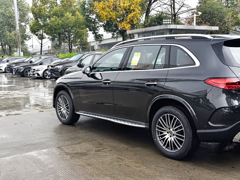 2026�� GLC 300 L 4MATIC ������ 5��