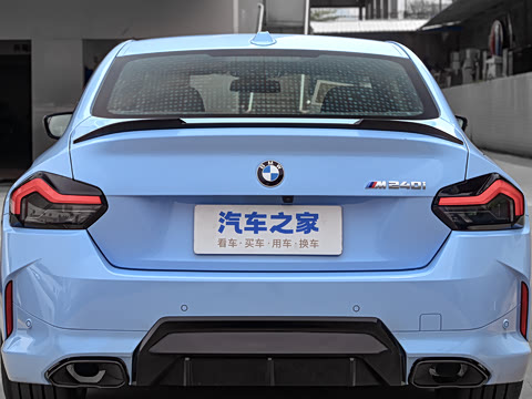 2026�� M240i xDrive