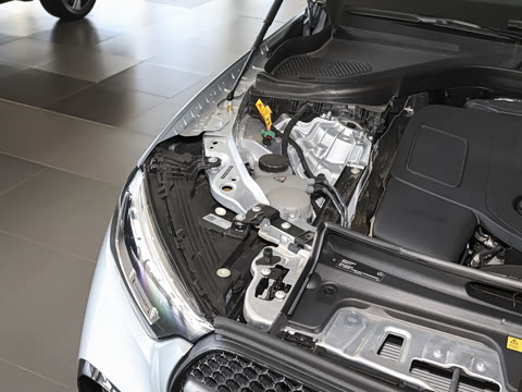 2025�� 350 e L 4MATIC ��ذ�