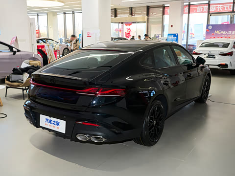 2026�� 2.0T Trophy+ �����˶���