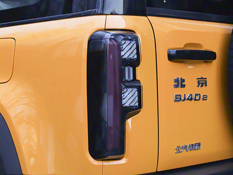 2025�� Ԫ�����а�