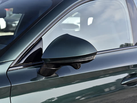 2026�� 2.0T 405 AT������