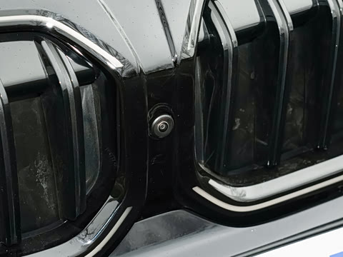 2026�� 330Li M�˶���ҹ��װ