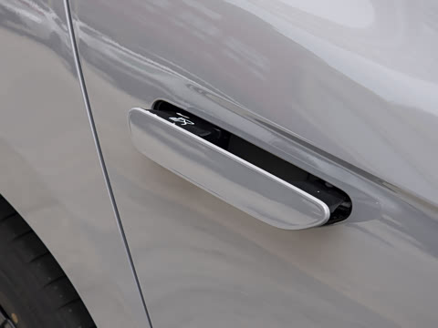 2026�� EV �Ǽݰ� 705KM���������