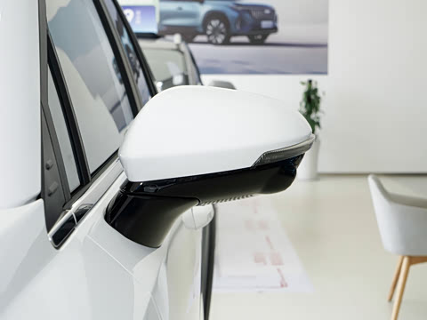 2026�� 1.5L 220km ����+