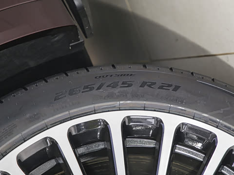 2025�� ���� Ultra�� 53.4kWh 6���� (896�߼����״