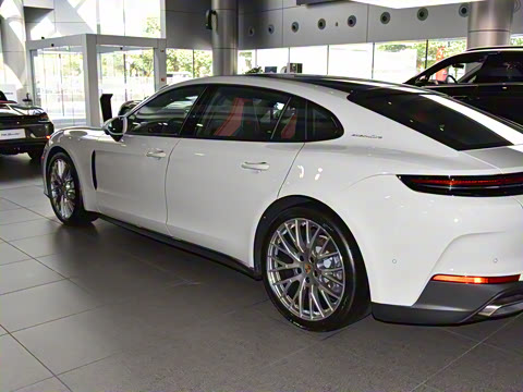 2024�� Panamera 4 �����ӳ��� 2.9T
