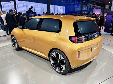 2025�� ������