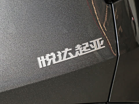 2025�� 2.0T ��������������