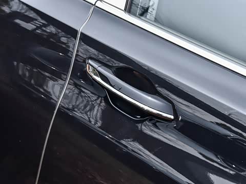 2025�� 2.0T �Զ������