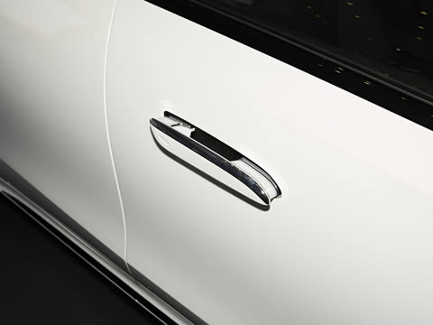 2026�� E 300 �������˶���