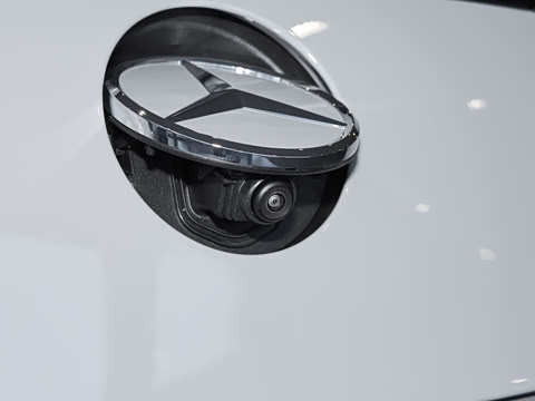 2026�� �Ŀ� CLE 300 4MATIC ������ܳ�