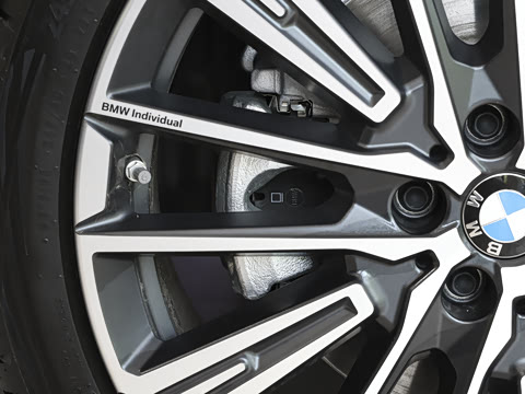 2026�� xDrive25i M�˶���ҹ��װ