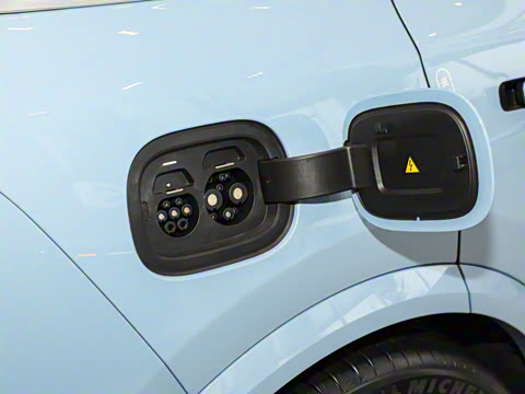 2025�� Pro ���ܻ��°�