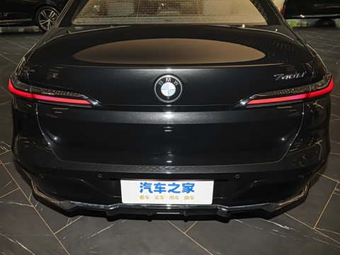 2026�� 740Li ������ M�˶���װ