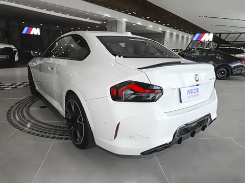 2026�� M240i xDrive