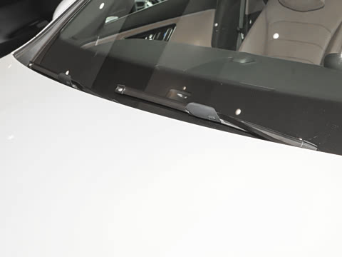 2024�� E 350 e L ���ʽ��϶����˶��γ�