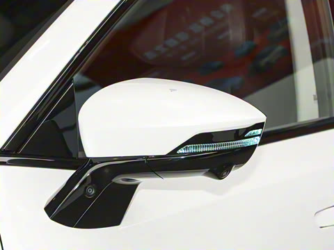 2026�� 300Ultra ��ΪǬ��ADS SE��