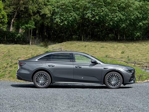 2026�� 220km ������ҫ��