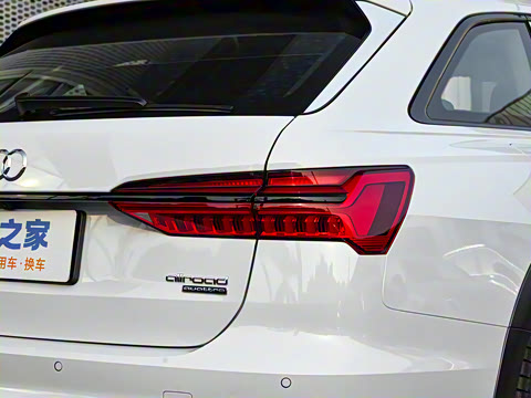 2025�� allroad quattro ̽���� 55 TFSI ����ԽҰ��