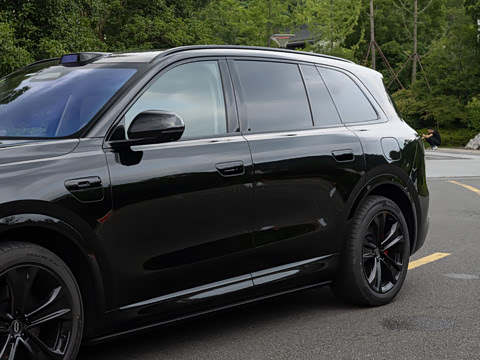 2025�� ���� Ultra ����������