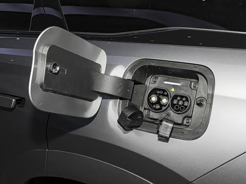 2026�� 1.5T 210KM������