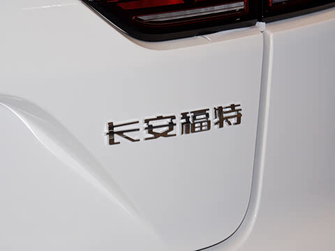 2026�� 2.0T EcoBoost E �춯 �˶���
