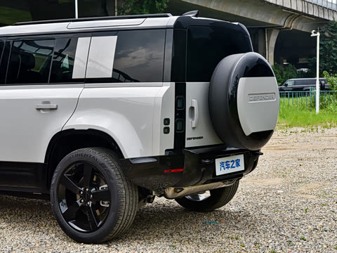 2026�� 110 3.0T X-Dynamic HSE