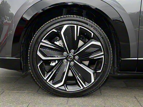 2025�� ����600 Max