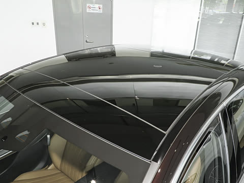 2026�� �Ŀ� E 260 L