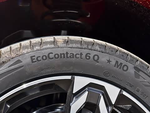 2026�� sDrive25i M�˶���װ