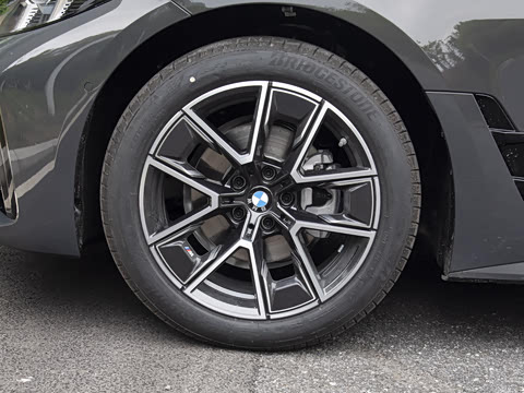 2026�� 425i Gran Coupe M�˶���װ