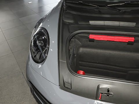 2026�� Carrera 3.0T