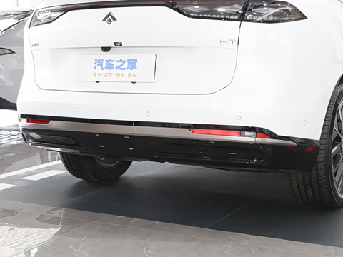 2025�� 825 Max��