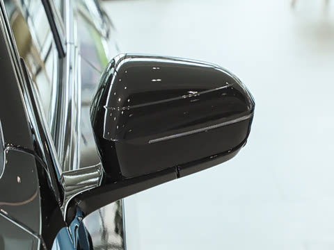 2026�� �Ŀ� 530Li xDrive M�˶���װ