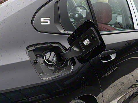 2026�� 530Li ������ M�˶���װ