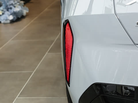 2026�� xDrive30L ������ M�˶���ҹ��װ