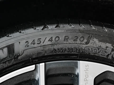 2026�� ��Ȼ�澳�� 100kWh Touring