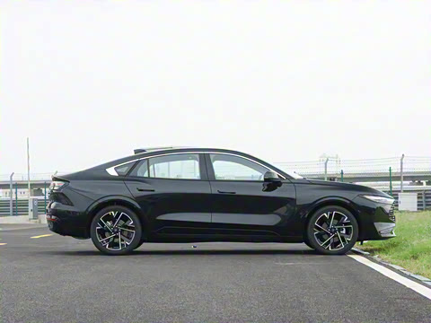 2026  2.0T  EcoBoost  