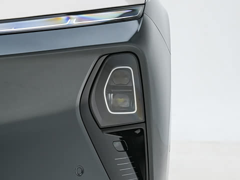 2025�� 102kWh ��ƽ���ر��