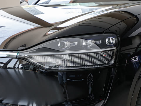 2025�� ���� Ultra�� 52kWh 6���棨896�߼����״