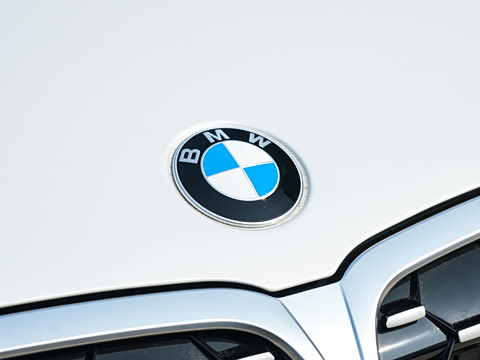 2026�� 325i M�˶���װ