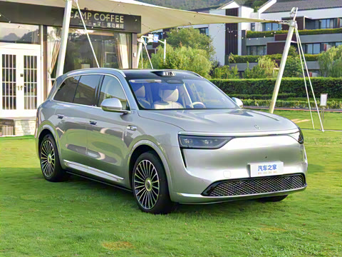 2025�� ���� Ultra ����������