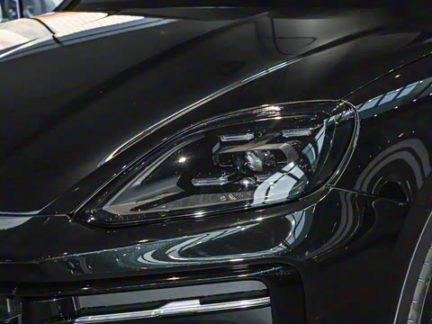 2026�� Cayenne Coup�� 3.0T