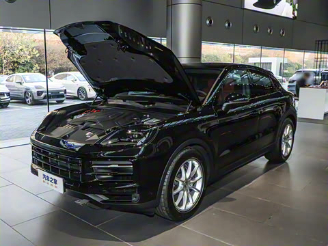 2026�� Cayenne Coup�� 3.0T