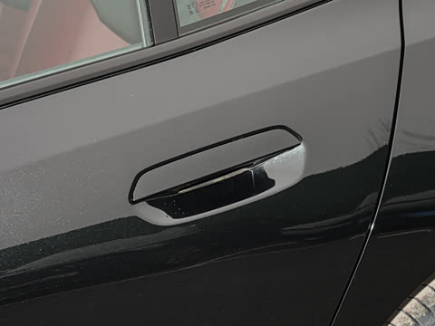 2026�� �Ŀ� 530Li ������ M�˶���װ