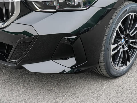 2026�� �Ŀ� 525Li M�˶���װ