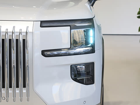 2025�� Ultra�� 70kWh