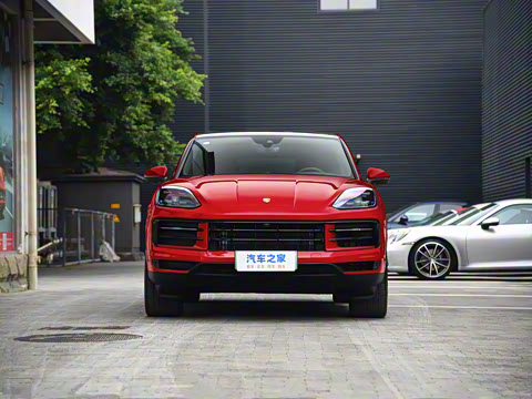 2025�� Cayenne Coup�� E-Hybrid 2.0T
