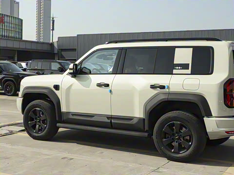 2025�� 210KM ����Ultra��